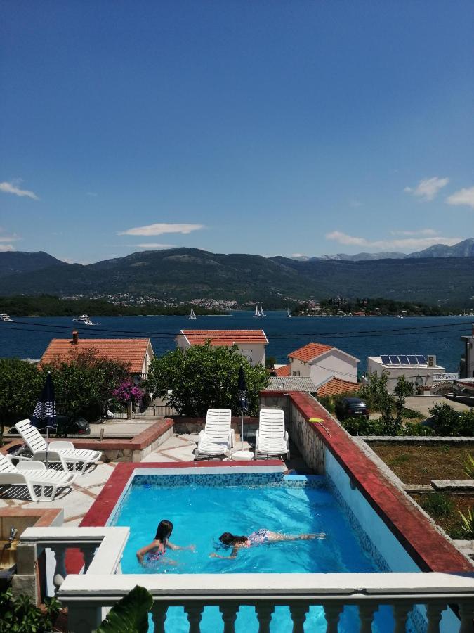 Ino Apartments Tivat Eksteriør bilde