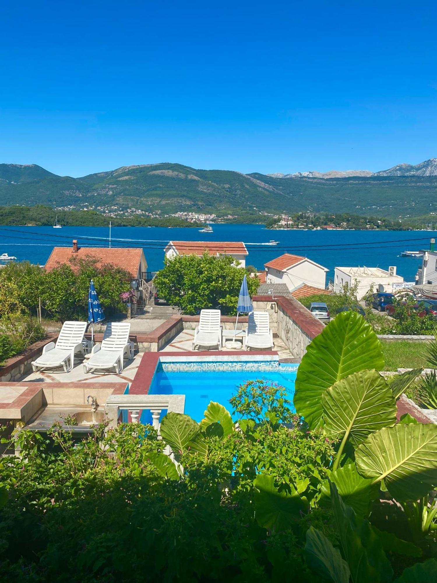 Ino Apartments Tivat Eksteriør bilde